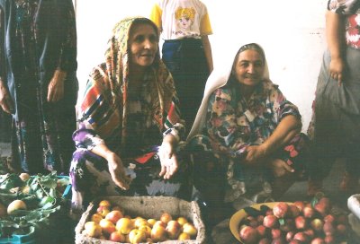 Selling apples