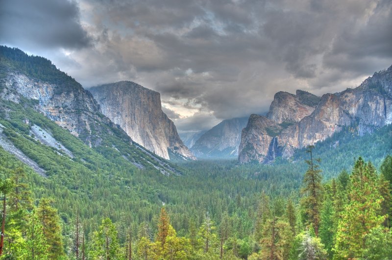 Tunnel View C HDR