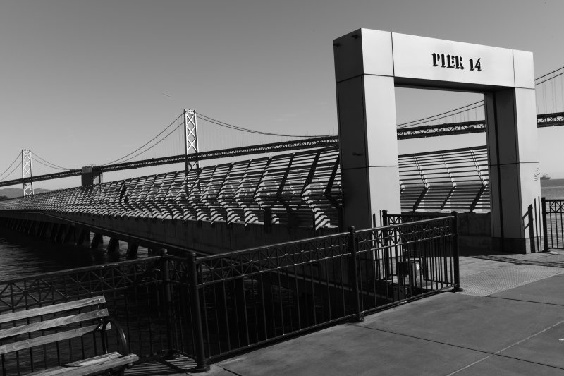 Pier 14 BW