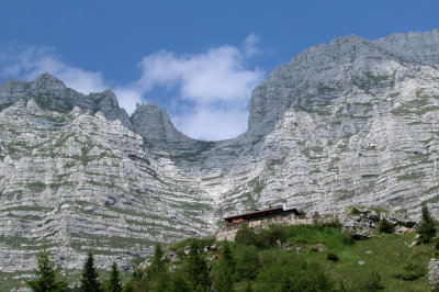 rifugio brazza. sella nevea .jpg