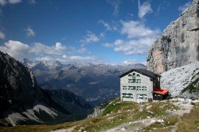rifugio brentei. brenta .jpg