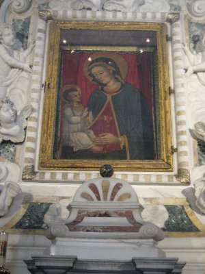 La fameuse icne de Notre-Dame-du-Rocher qui a donn naissance  l'le et  l'glise du mme nom