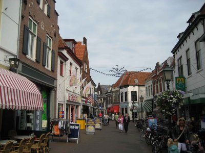Une rue de la petite ville fortifie de Culemborg