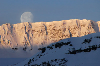 Moon over Daley Mountain