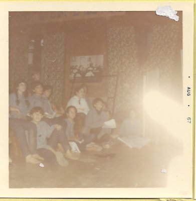 Workcampers 1967 Julie Rubman, Terry Plever, Ira Leifer, Beryl Leob, Janie Schreiber and others.jpg