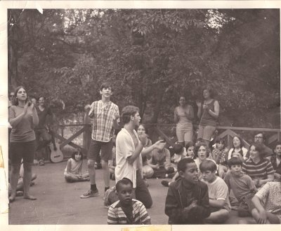 Campers sing on the platform, L Arnold, S Vogel, M Kaplan, V Annis, S Itzkowitz, E Silverstein & G Sherman 1968.jpg