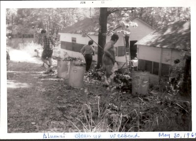 Fay Itzkowitz, Hedy Shneyer and others help with pre-camp clean-up 1969.jpg