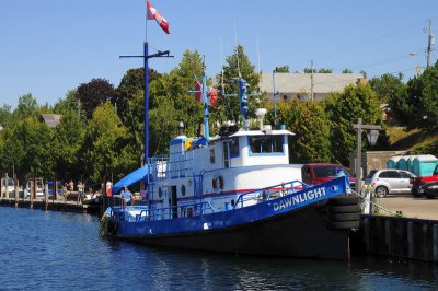 Tugboat in Little Tub Harbour