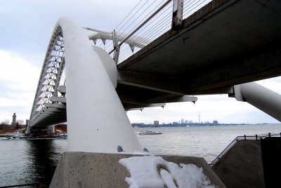 Humber Bay Bridge