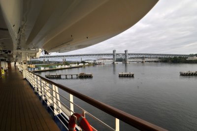 Bridge over the Thames River