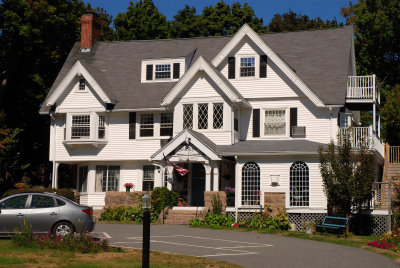 B&B
