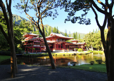Buddhist Temple - Lyon Arboretum 