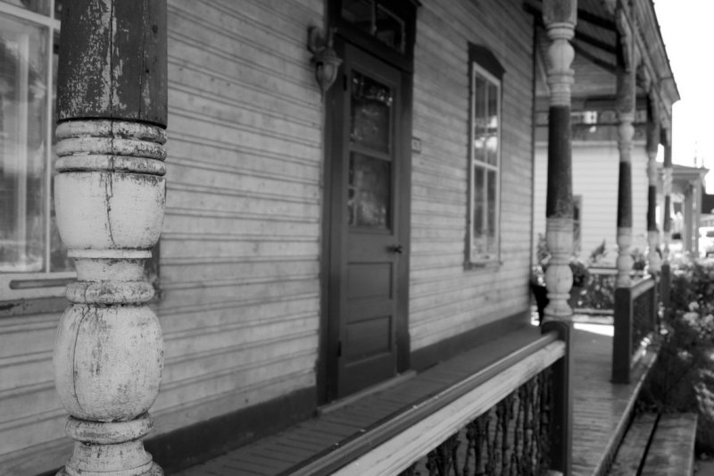 Front porch of a small house in Montebello, (Canada)