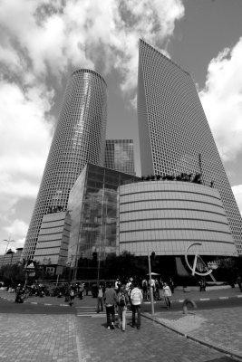 Azrieli Towers, Tel Aviv-Yafo