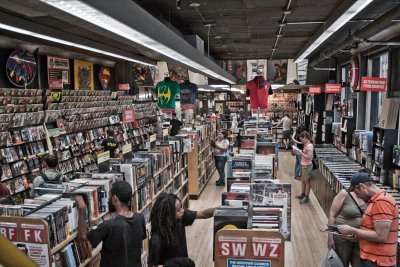 Comic Book Store, Midtown