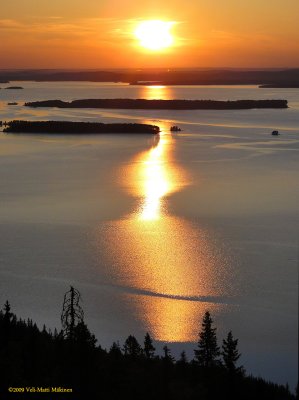 Lake Pielinen and sunrise from Koli
