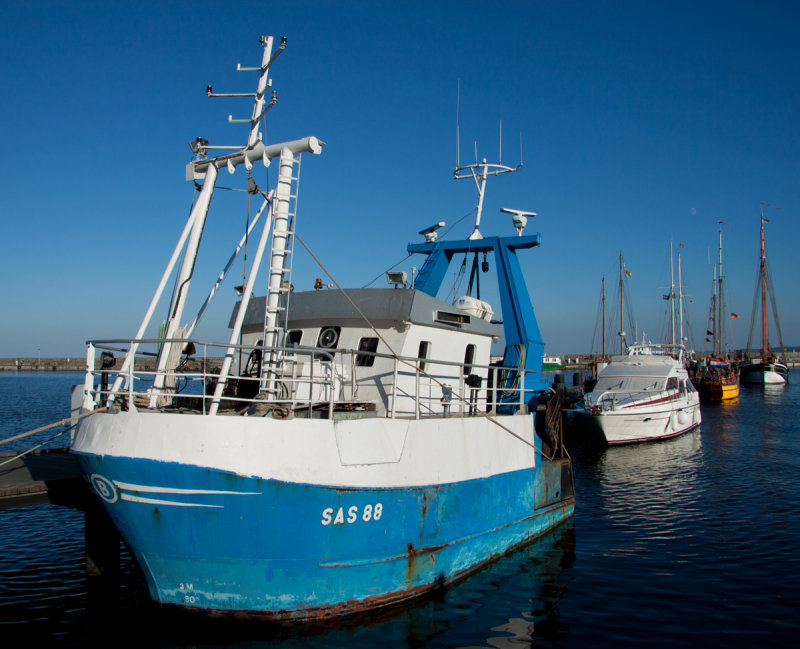 Little fishing cutter