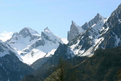 Quelques sommets sous la neige en valle d'Aspe