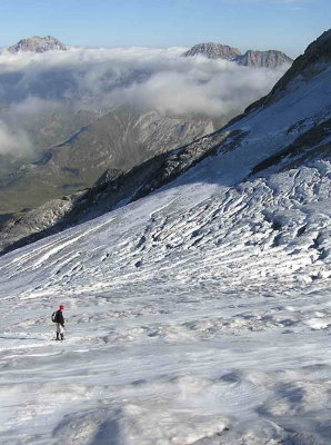Glacier d' Ossoue avec Marbor et Taillon en arrire-plan