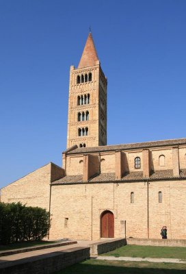 Pomposa Abbey 1