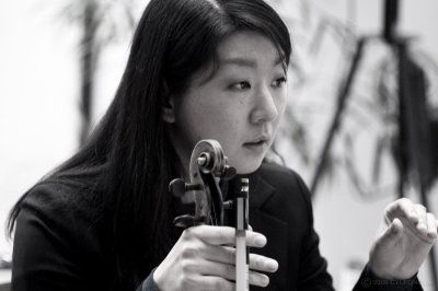 Chika Sasaki : Violin