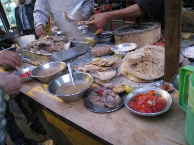 路邊小吃 : 羊肉湯