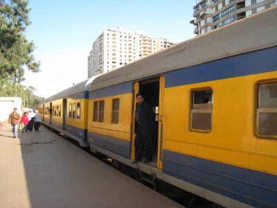 坐火車到孟塔薩