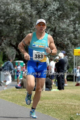 canberrahalfiron_run160.jpg