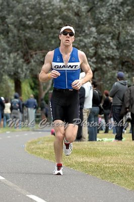 canberrahalfiron_run180.jpg