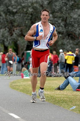 canberrahalfiron_run380.jpg