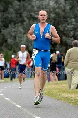 canberrahalfiron_run384.jpg