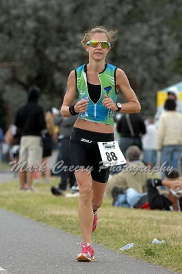 canberrahalfiron_run450.jpg