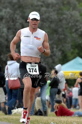 canberrahalfiron_run470.jpg