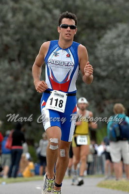 canberrahalfiron_run500.jpg