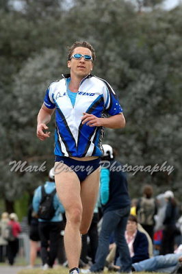 canberrahalfiron_run595.jpg