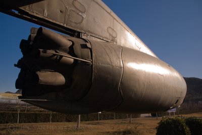 Orbis DC-8 engine