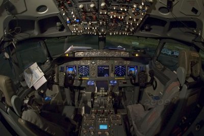 737-800 flightdeck