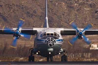 An-12 entering runway 29... what a beast