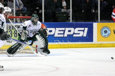 Barrie between the pipes