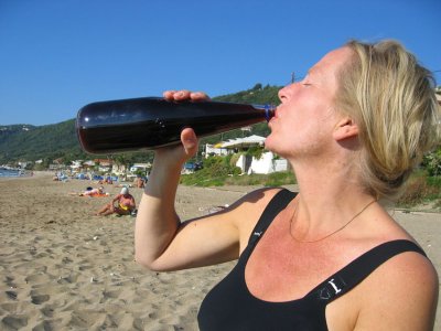 Wine on the beach(1)