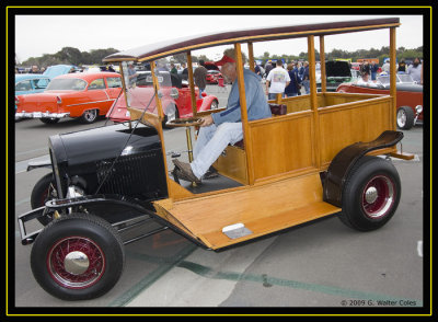 Ford 1920s Woody Wagon S.jpg