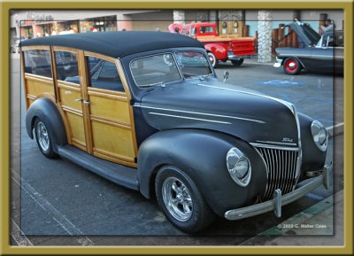 Ford 1940s Woody Wgn Blk DD.jpg