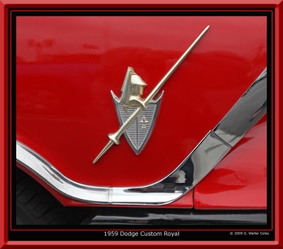 Dodge 1959 Custom Royal Conv SA Emblem.jpg