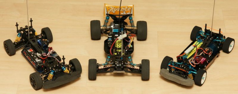 L: HL Lightning, M: DF-03, R: TT-01E