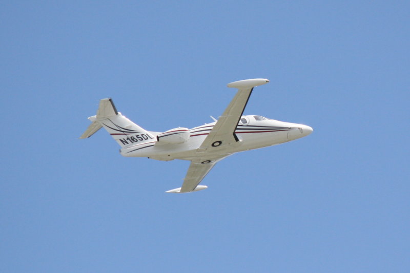 Eclipse 500 (N165DL)