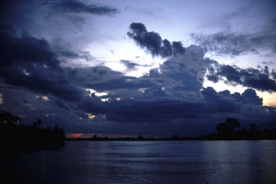 On Kalimantan fluvial highway