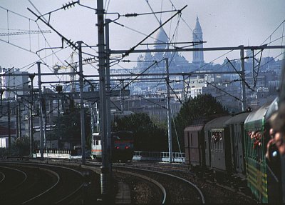 Living Paris and a very famous monument...