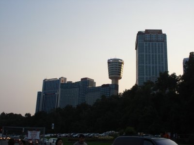 Hotels Overlooking Falls.jpg