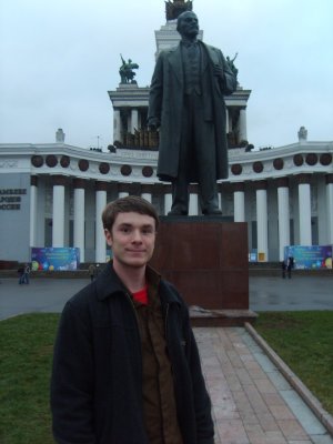 Drew with Lenin Statue.jpg