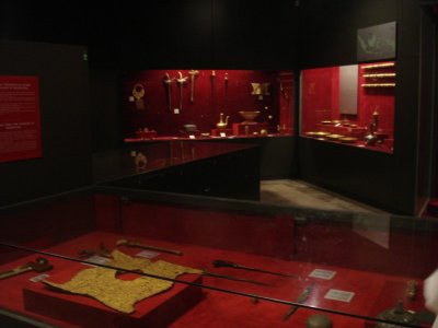 Gold Collection Inside National Museum of Jakarta (2).jpg